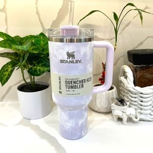 Stanley Quencher H2.0 Tumbler 40oz Purple TieDye Wisteria